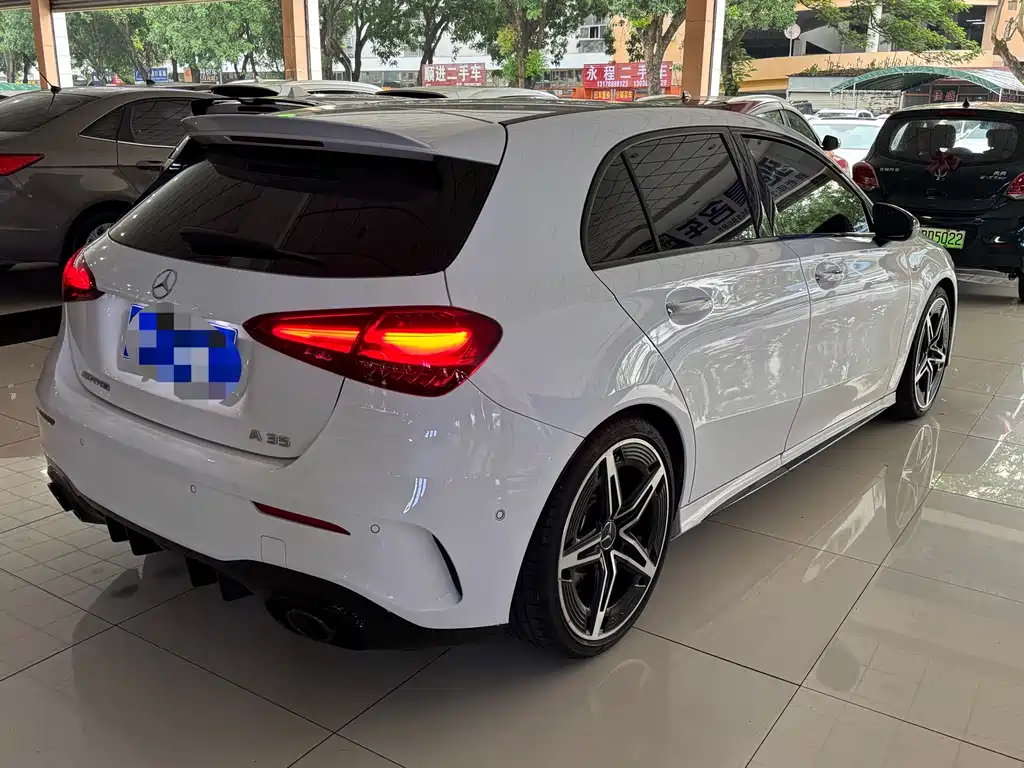 Mercedes-Benz A-Class AMG 2024 — фото 4
