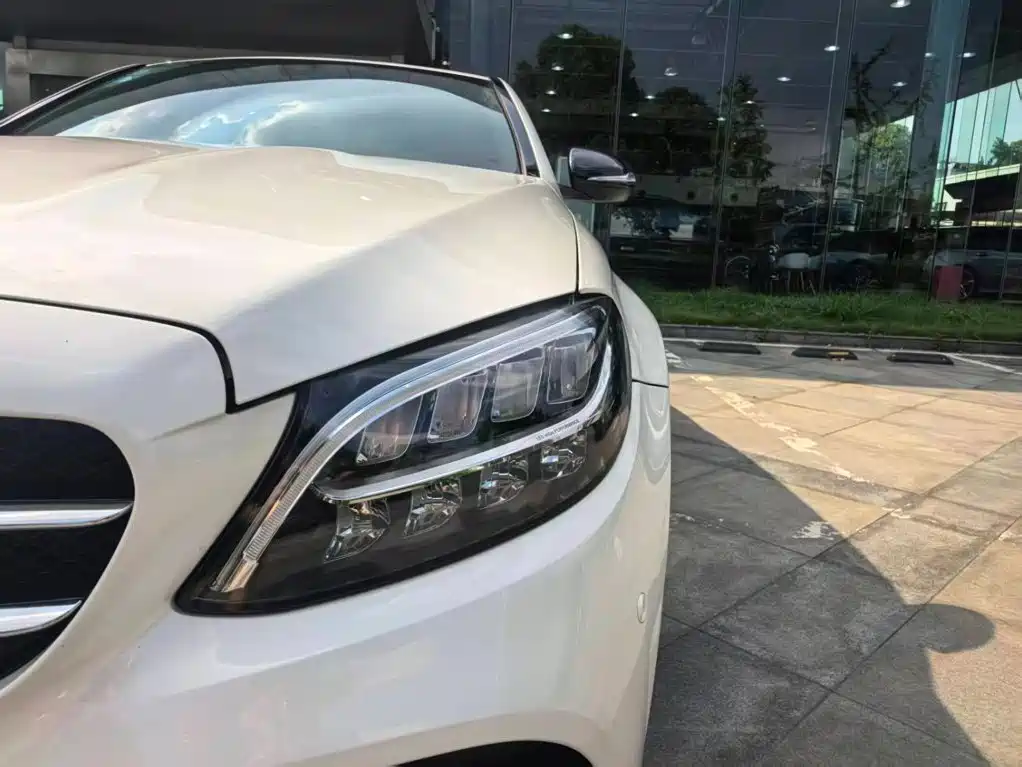 Mercedes-Benz C-Class 2019