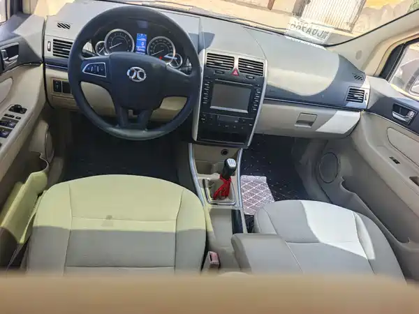 BAIC Motor E Series 2014