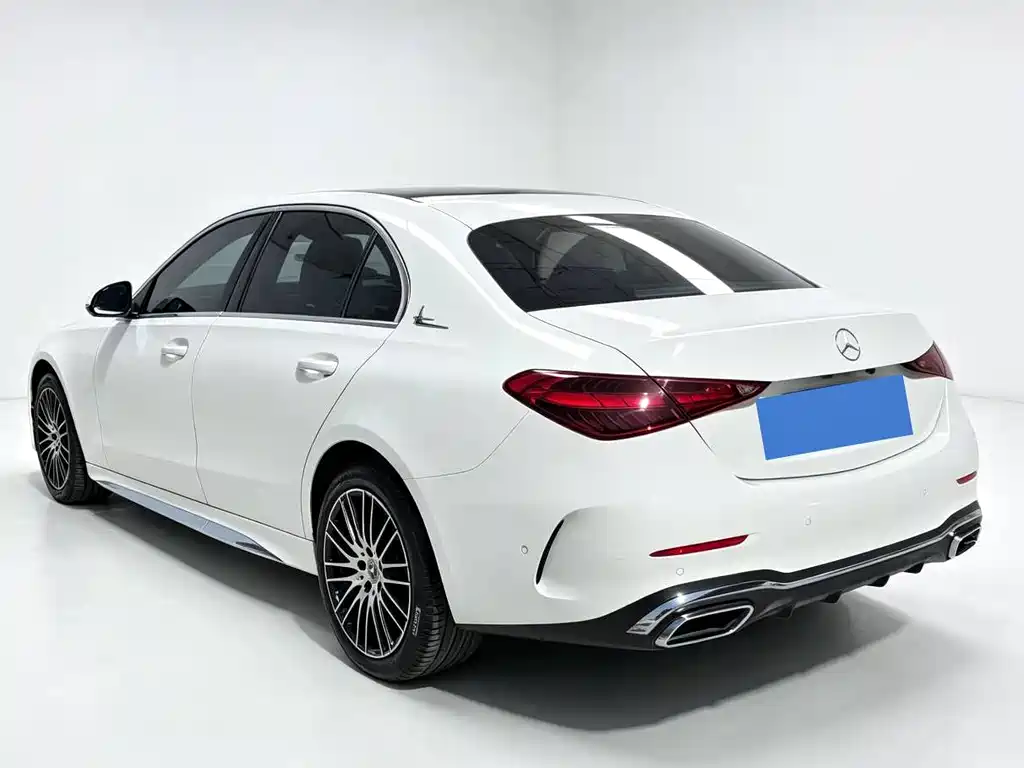 Mercedes-Benz C-Class 2024