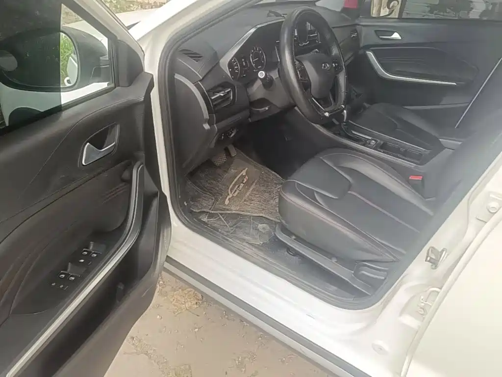 Chery Tiggo 3x 2021 — фото 16