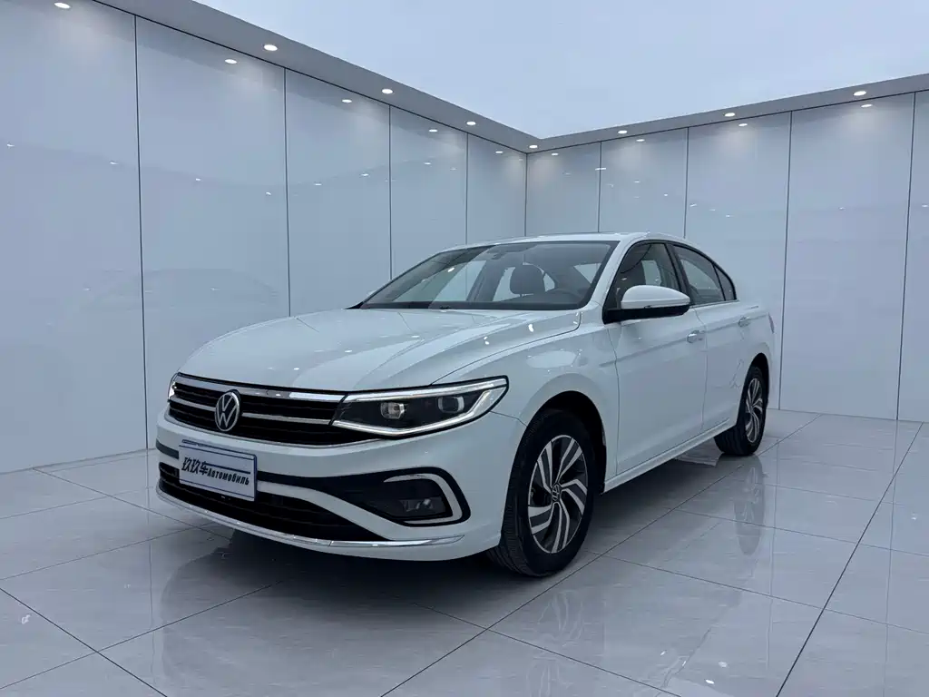 Volkswagen Bora 2023