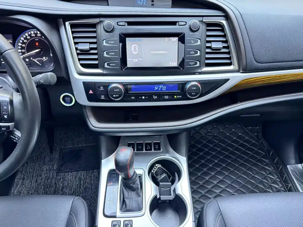 Toyota Highlander 2018 — фото 11