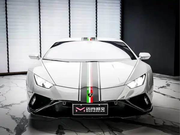 Lamborghini Huracan 2021