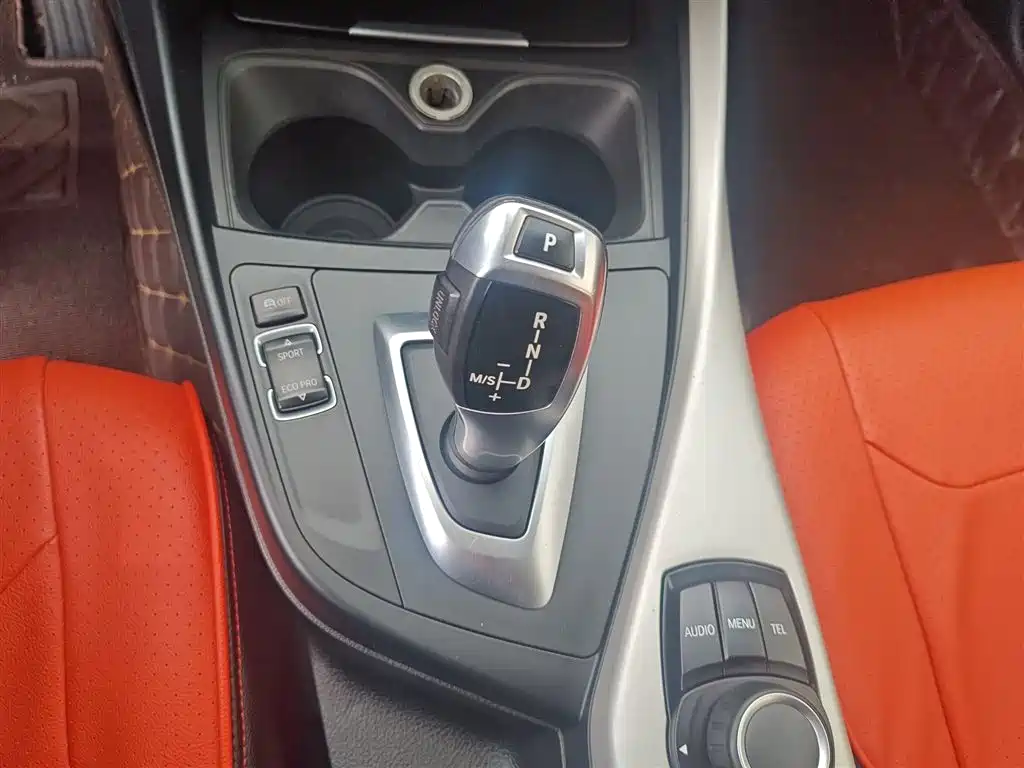 BMW 1 Series 2014 — фото 14