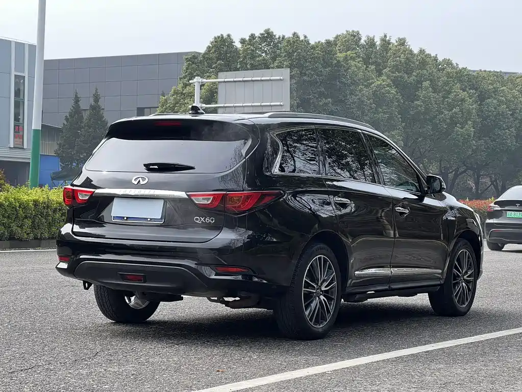 Infiniti QX60 2018 — фото 17