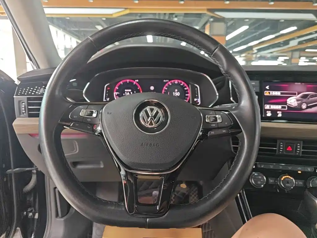 Volkswagen Passat 2019 — фото 11