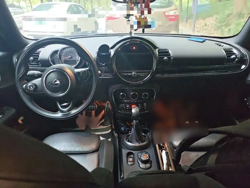 MINI Clubman 2019 — фото 13