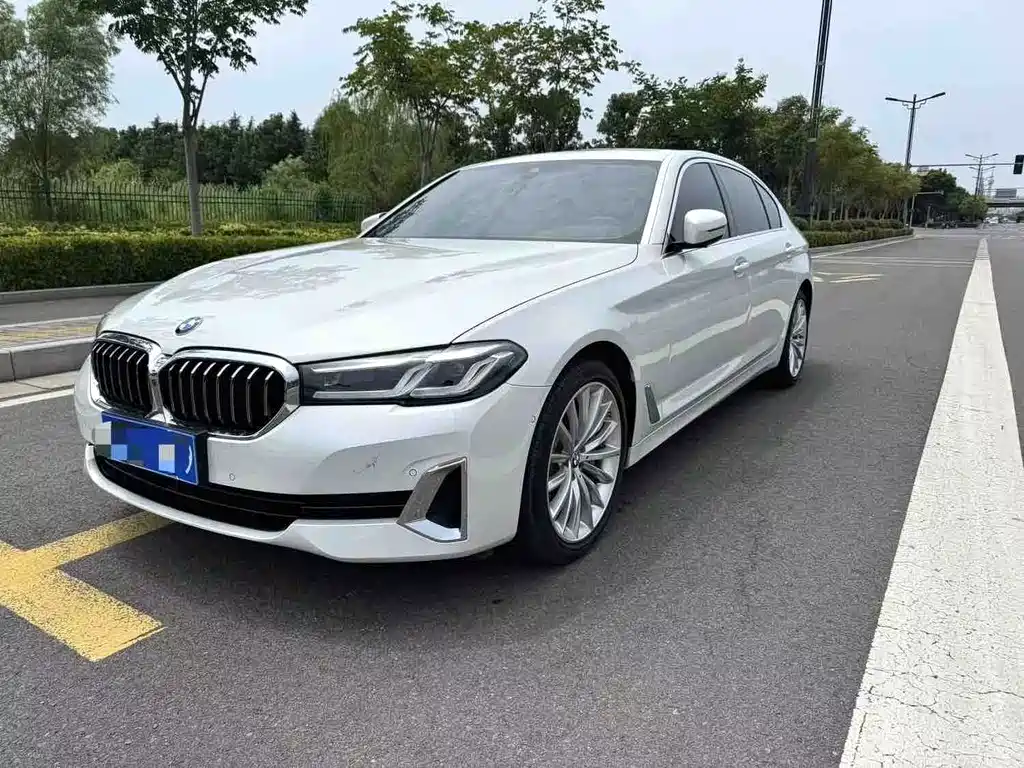 BMW 5 Series 2021