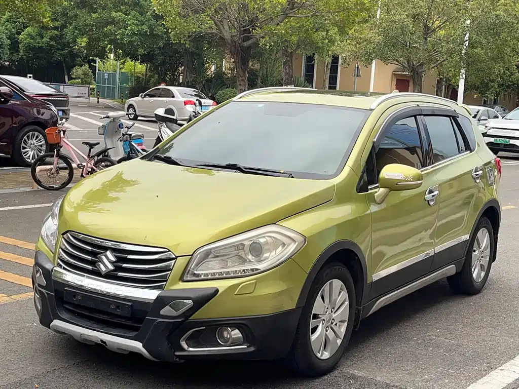 Suzuki S-Cross 2014 — фото 1