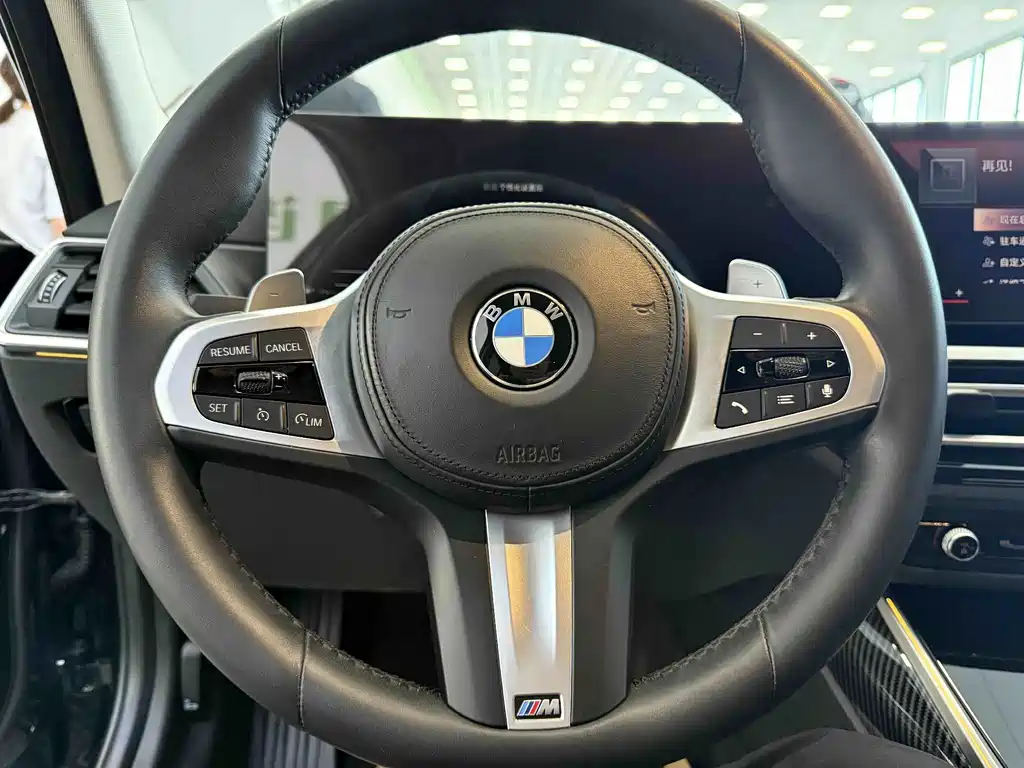 BMW 3 Series 2023 — фото 13