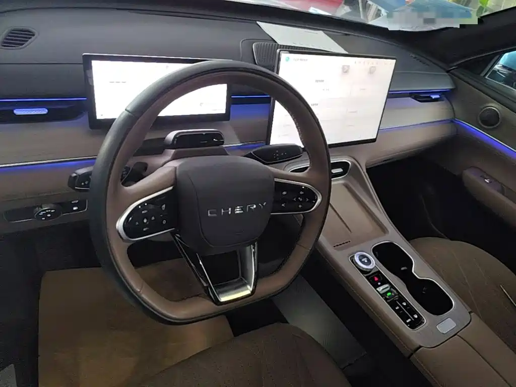 Chery Tiggo 8 PLUS C-DM 2024 — фото 11