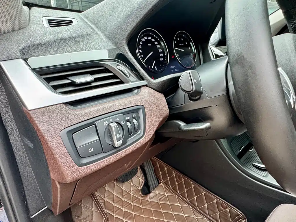 BMW X1 2021 — фото 16