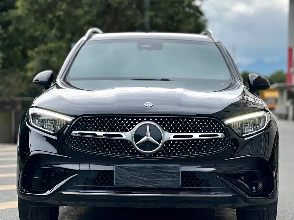 Mercedes-Benz GLC 2023