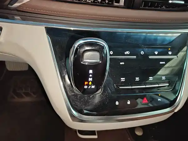 Buick GL8 2023