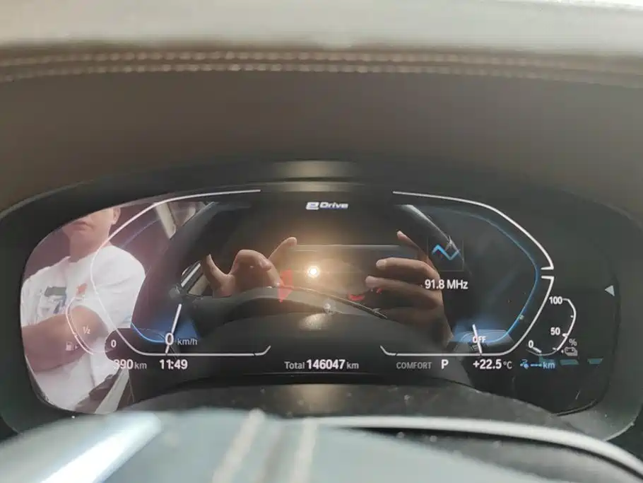 BMW 5 Series New Energy 2020 — фото 14