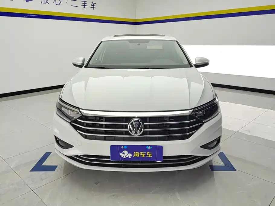 Volkswagen Sagitar 2020