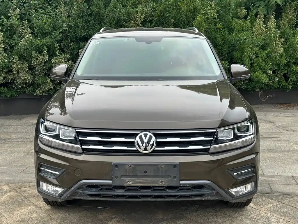 Volkswagen Tiguan L 2018 — фото 2