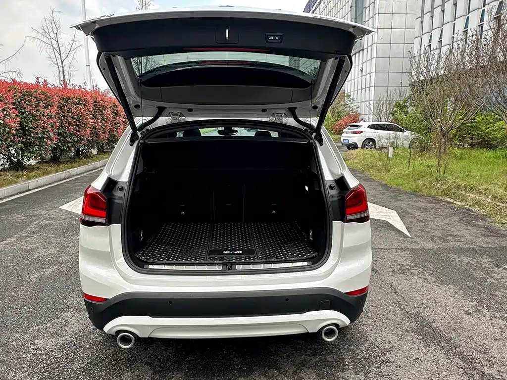 BMW X1 2020 — фото 9
