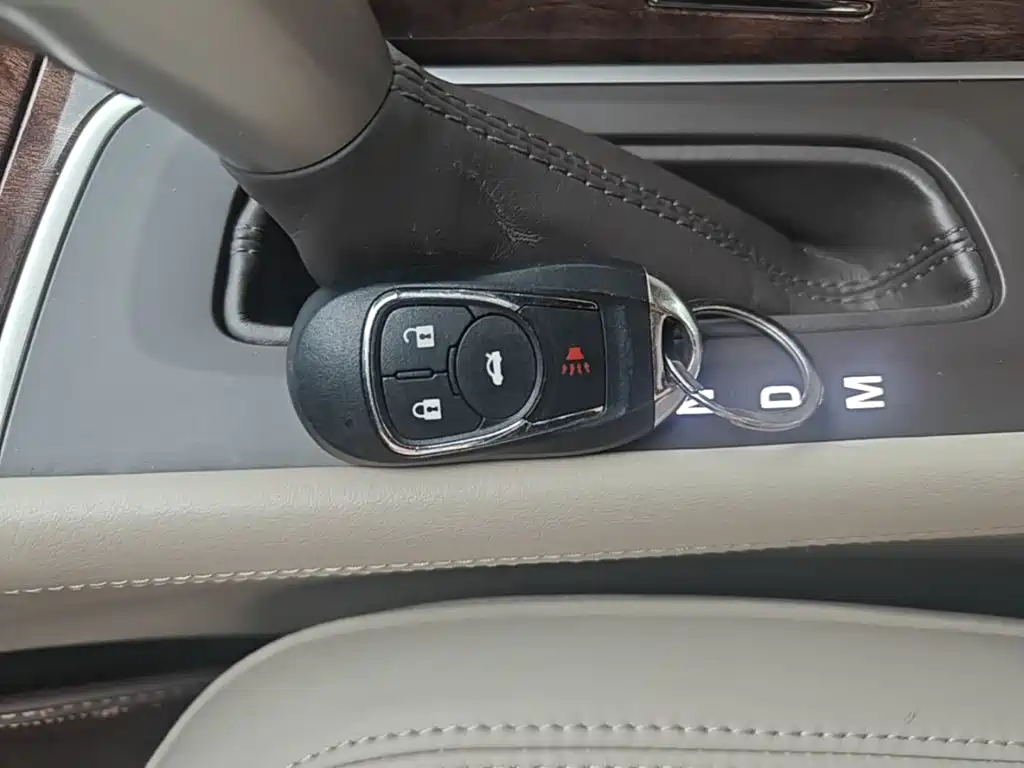Buick LaCrosse 2016 — фото 9