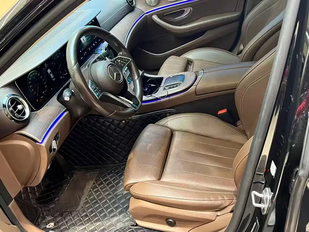 Mercedes-Benz E-Class 2022 — фото 4