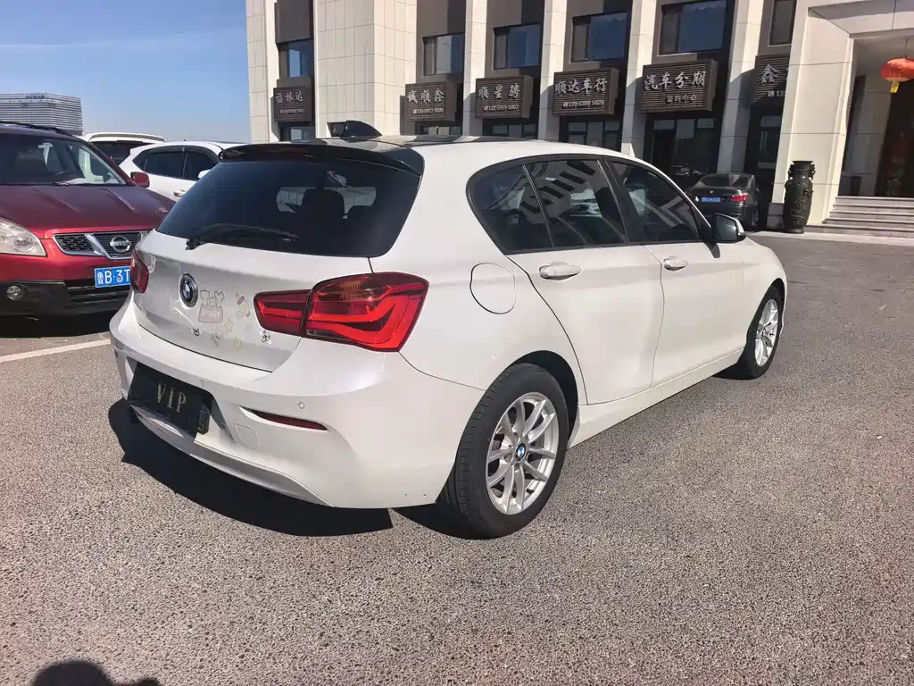 BMW 1 Series 2019 — фото 4