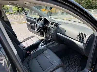 Volkswagen Sagitar 2009