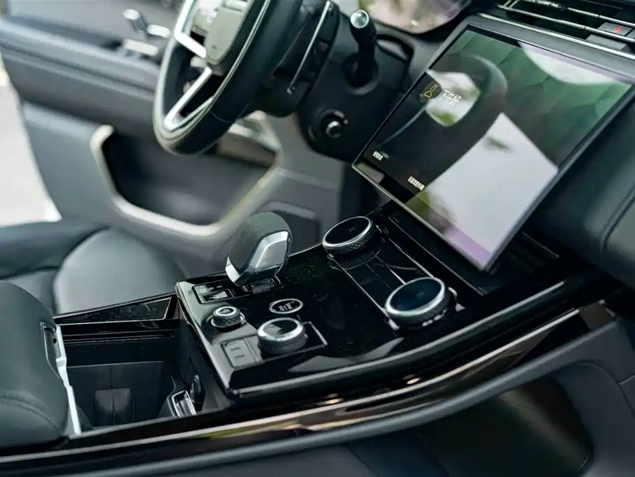 Land Rover Sport 2022 — фото 18