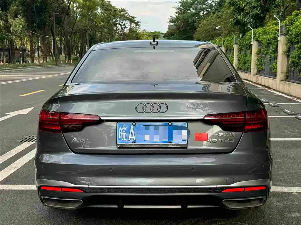 Audi A4L 2021