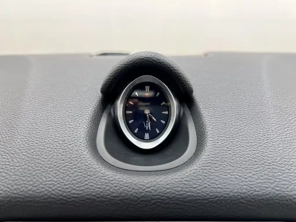 Maserati Ghibli 2015 — фото 20