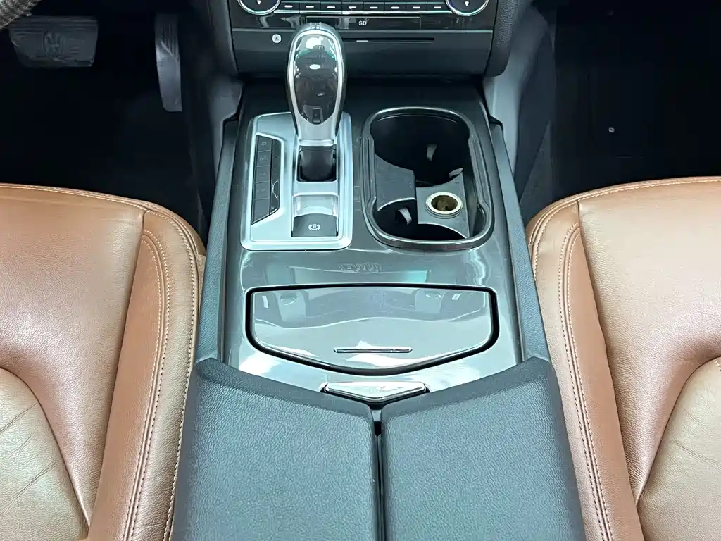 Maserati Ghibli 2015 — фото 23