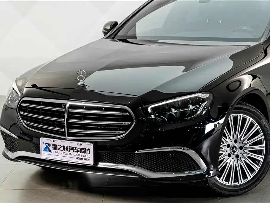 Mercedes-Benz E-Class 2024 — фото 2