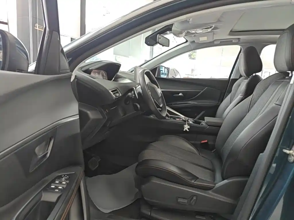 Peugeot 5008 2019 — фото 15