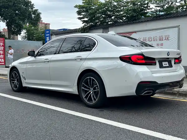 BMW 5 Series 2023