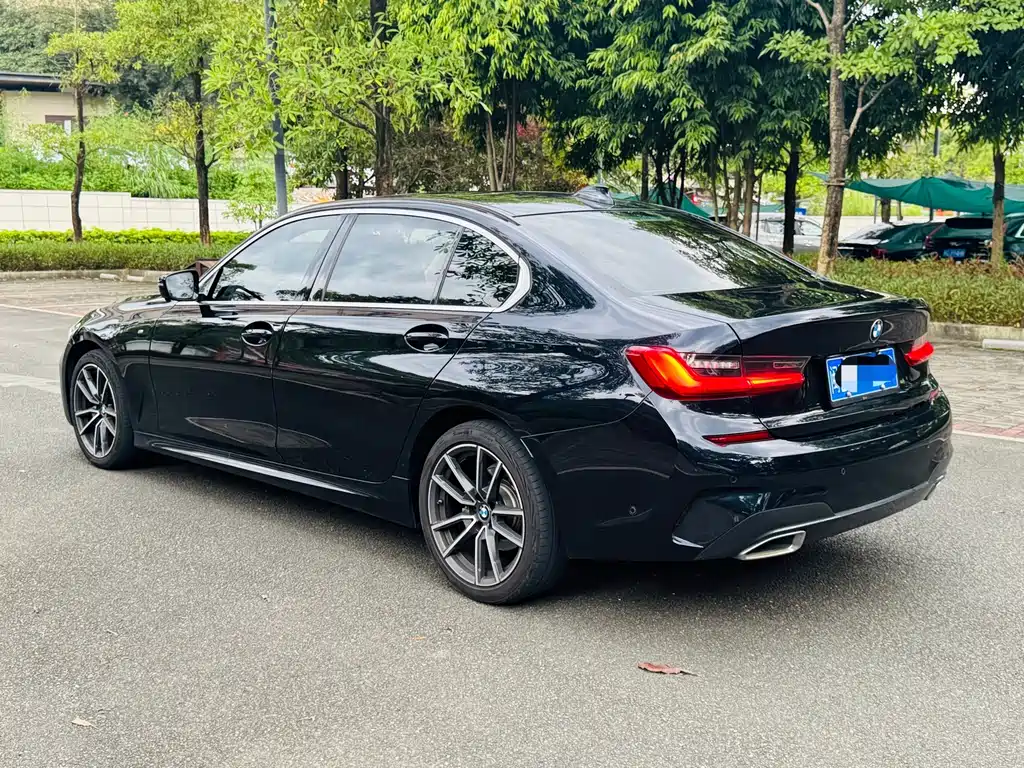 BMW 3 Series 2021