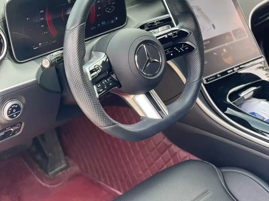 Mercedes-Benz C-Class 2022 — фото 7
