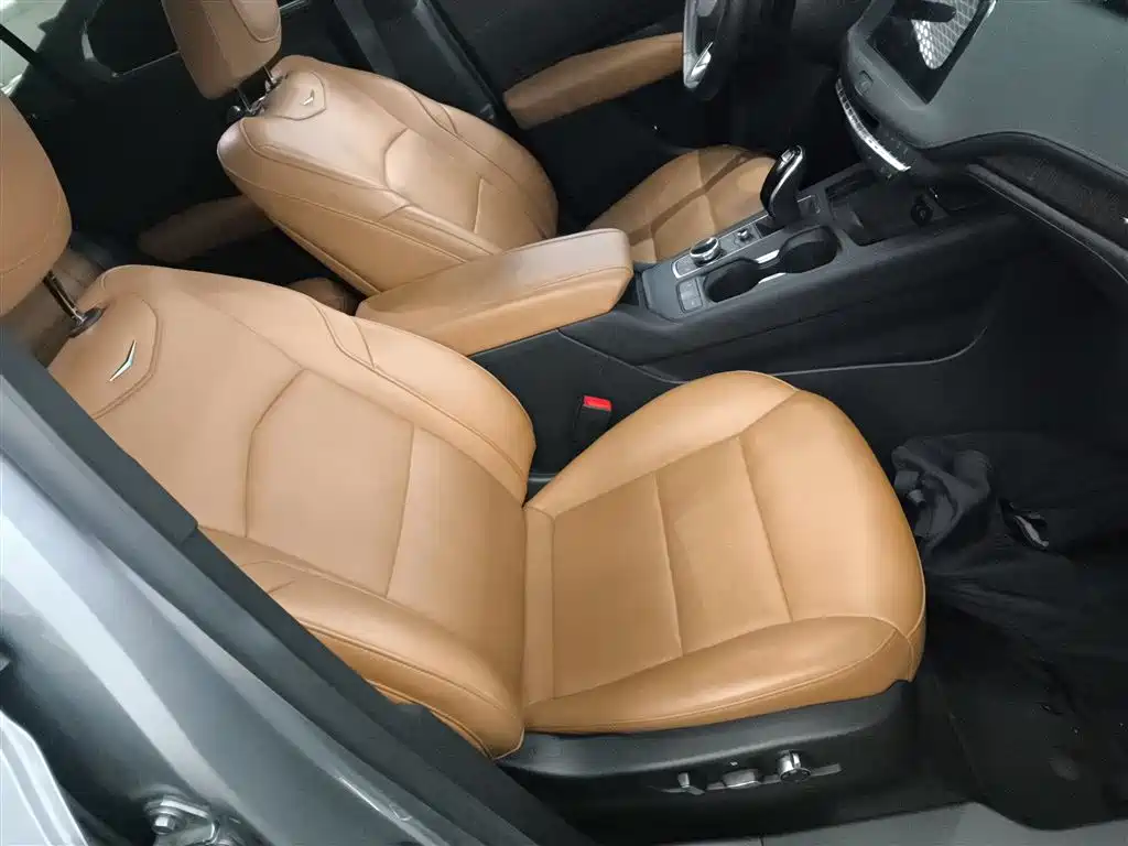 Cadillac XT4 2023 — фото 25