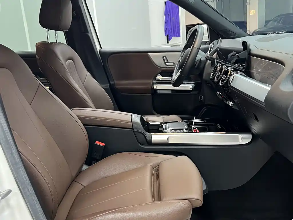 Mercedes-Benz GLB 2020 — фото 11