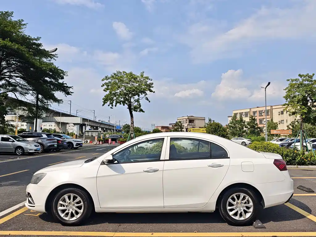 Geely Emgrand 2020
