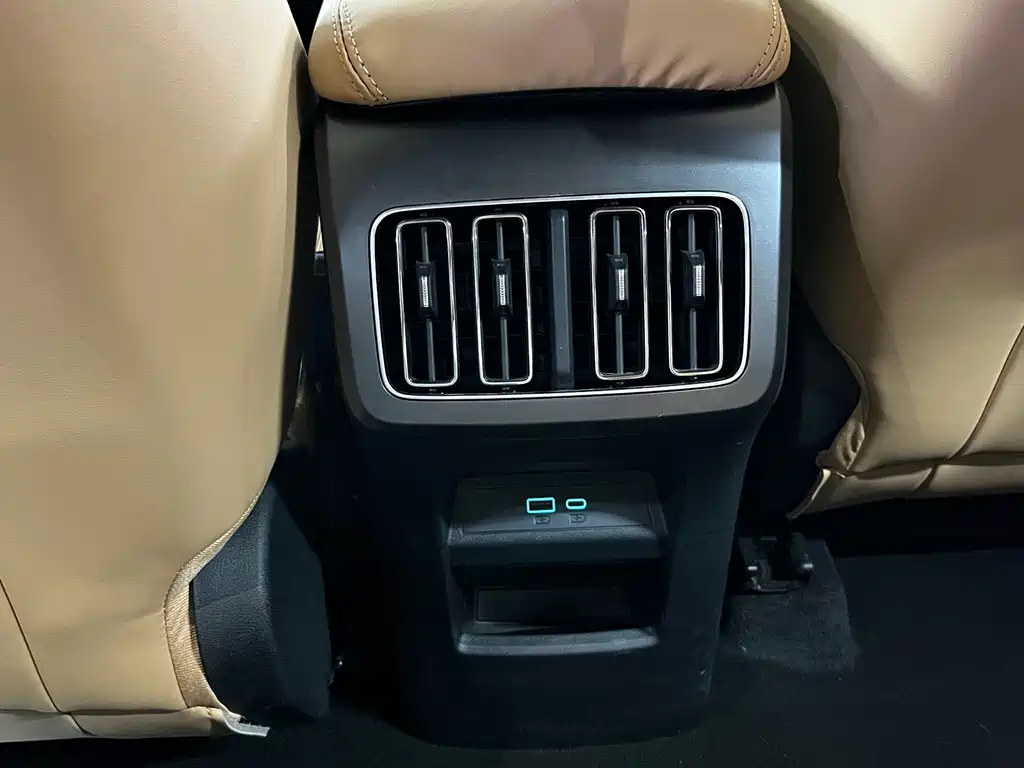 BYD Song L DM-i 2026 — фото 15