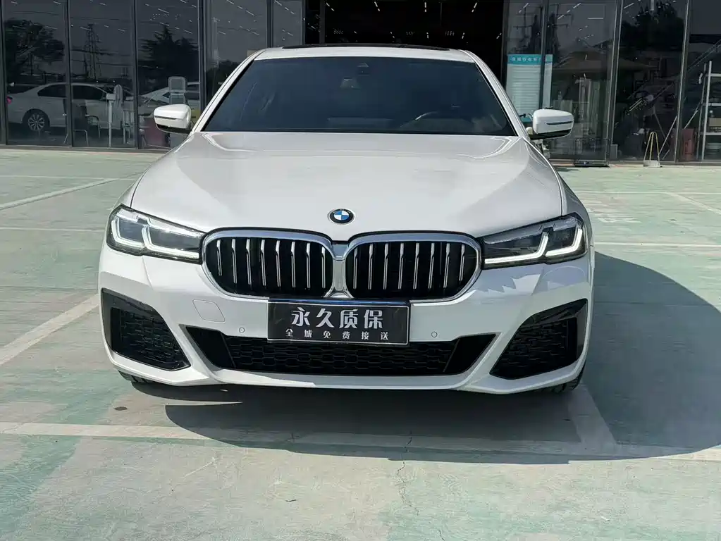 BMW 5 Series 2023