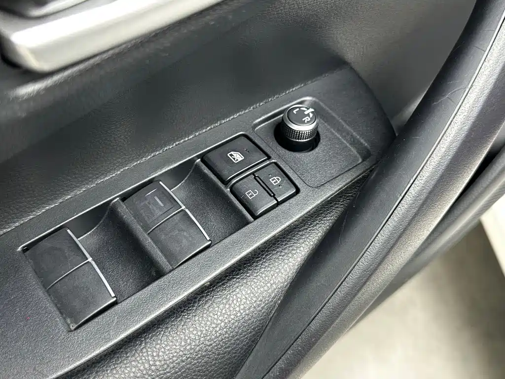 Toyota Corolla 2021 — фото 11