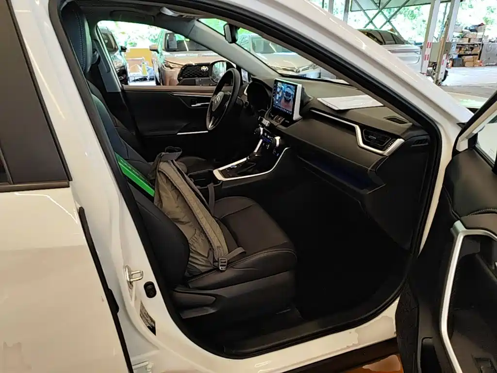 Toyota Wildlander 2020 — фото 25