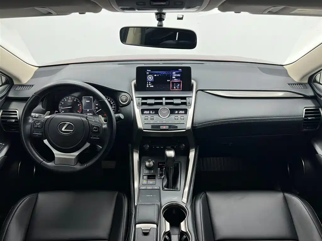 Lexus NX 2021 — фото 19