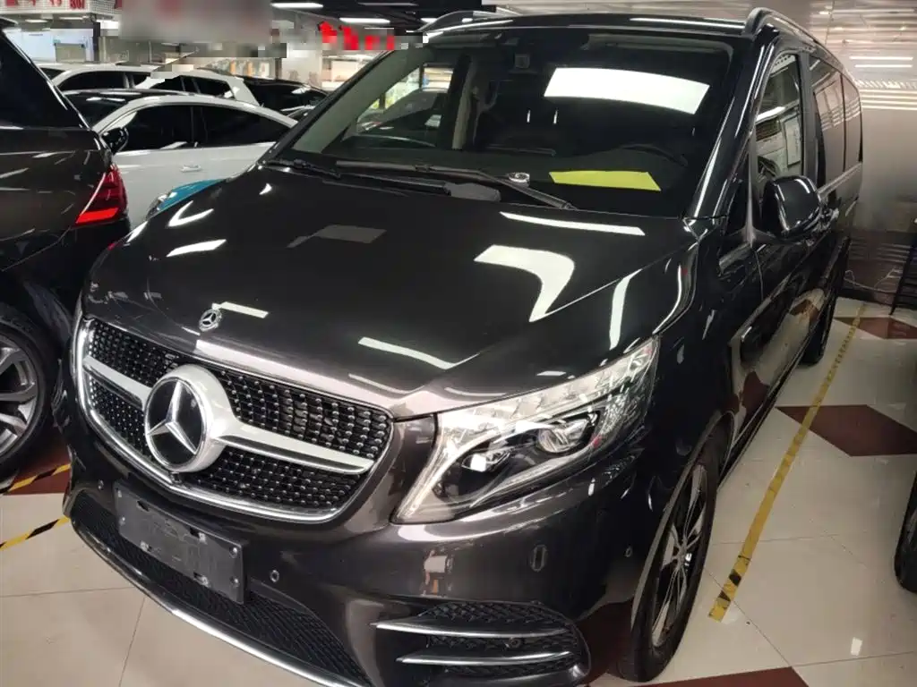 Mercedes-Benz V-Class 2020 — фото 2