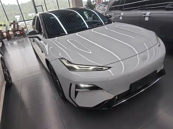 Geely Galaxy E8 2025