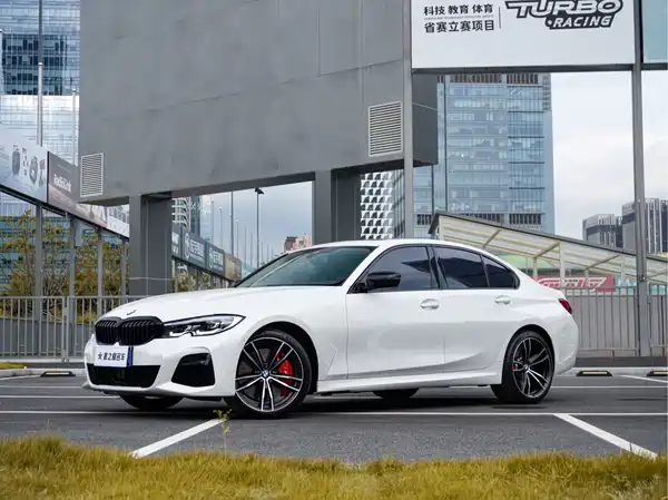 BMW 3 Series 2021