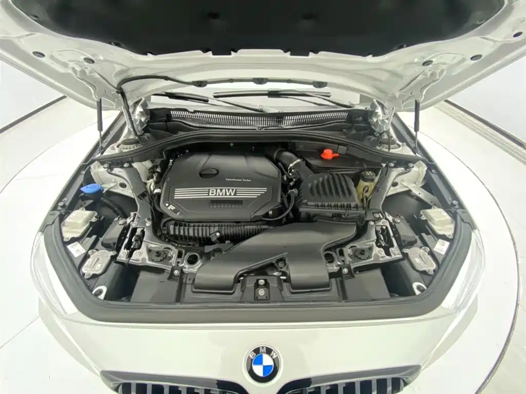 BMW 1 Series 2023 — фото 12