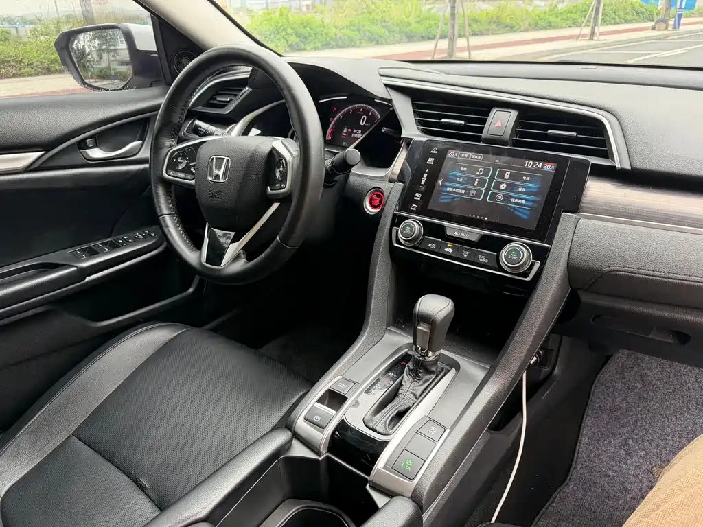 Honda Civic 2020 — фото 12
