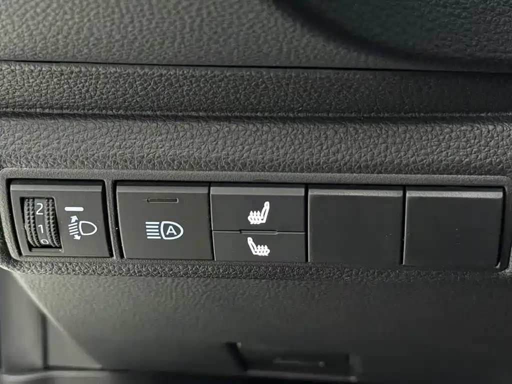 Toyota Corolla 2021 — фото 17